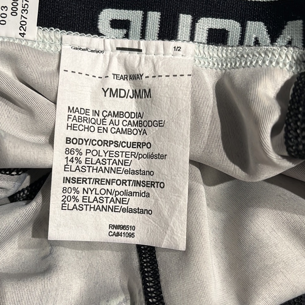 NWT Under Armour HeatGear Capri Size Youth Medium - Picture 3 of 3